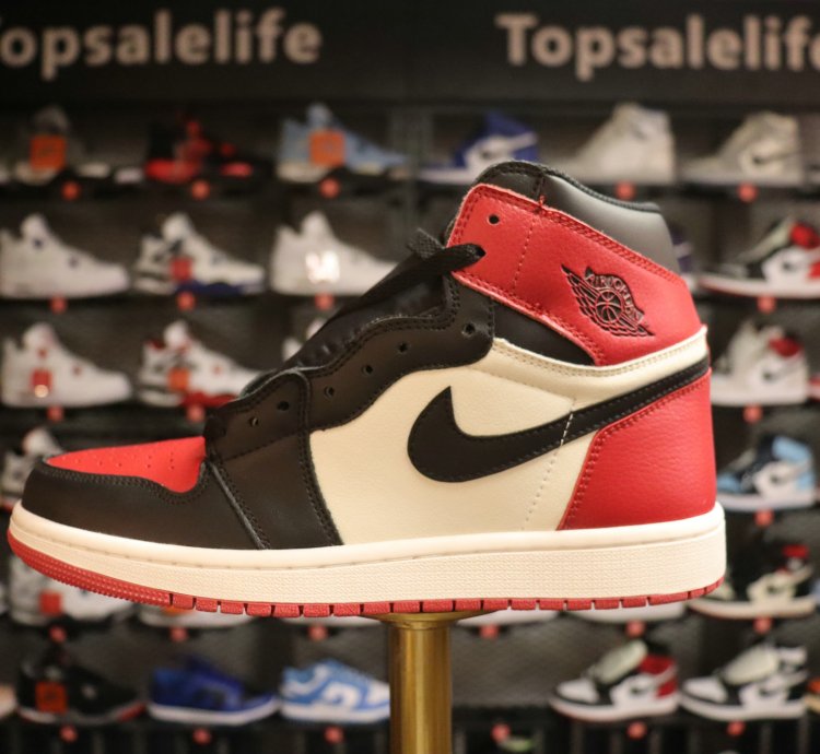 Air Jordan 1 Retro High OG 'Bred Toe' 555088-610