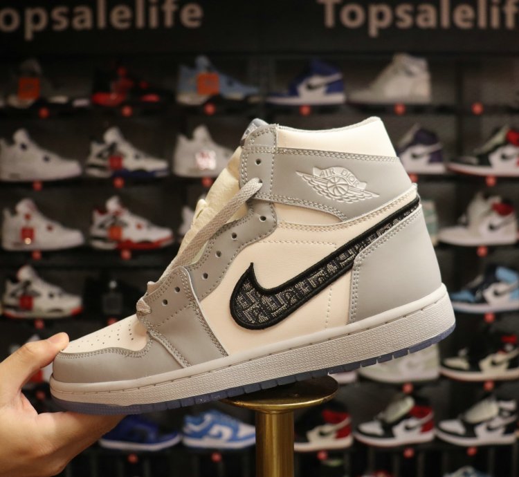 Dior x Air Jordan 1 High OG 'White Wolf Grey' CN8607-002