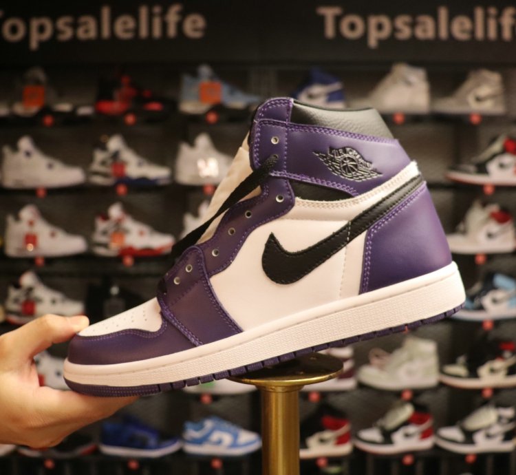 Air Jordan 1 Retro High OG 'Court Purple 2.0' [also worn by Madsaki] 555088-500