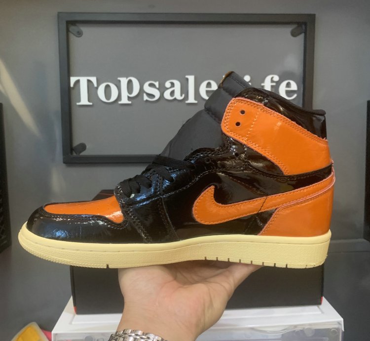 Air Jordan 1 Retro High OG 'Shattered Backboard 3.0' 555088-028
