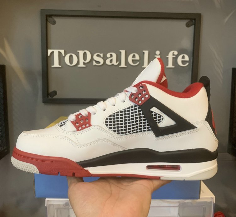 Jordan 4 Retro Fire Red (2012) 308497-110
