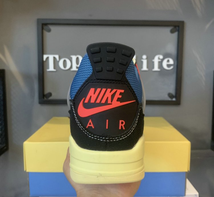 Jordan 4 Retro Union Off Noir DC9533-001
