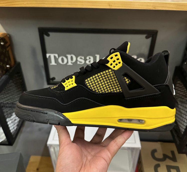 Jordan 4 Retro Thunder (2023) DH6927-017