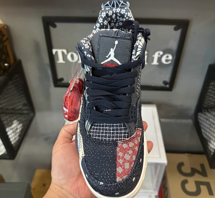 Jordan 4 Retro SE Sashiko CW0898-400