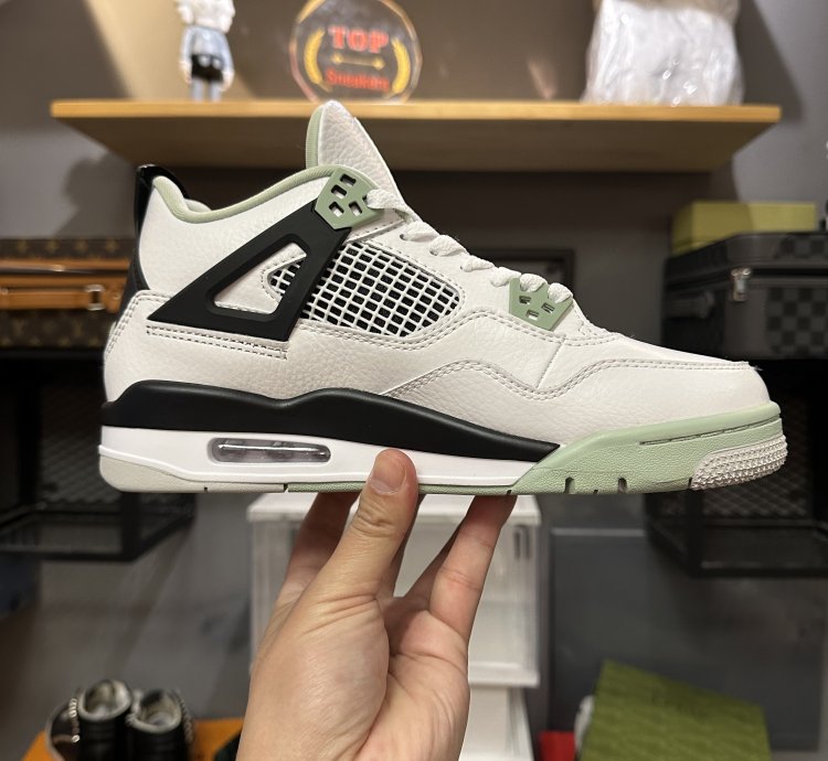 Jordan 4 Retro Seafoam (Women's) AQ9129-103