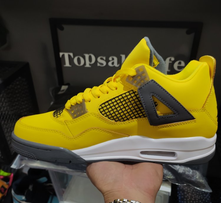 Jordan 4 Retro Lightning (2021) CT8527-700