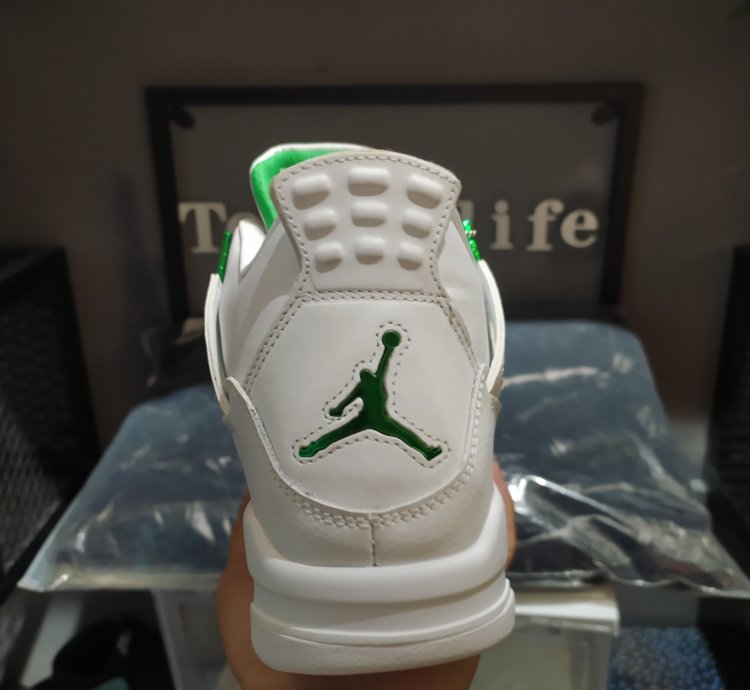 Jordan 4 Retro Classic Green 308497-101