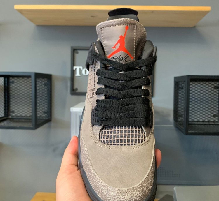 Jordan 4 Retro Taupe Haze DB0732-200