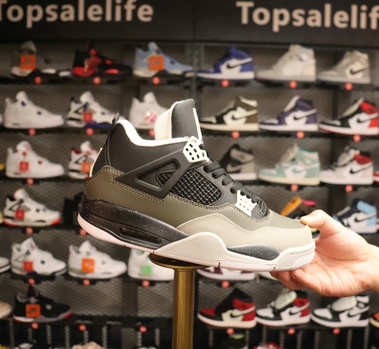 Jordan 4 Retro Fear Pack 626969-030