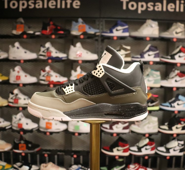 Jordan 4 Retro Fear Pack 626969-030