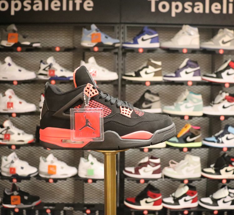 Jordan 4 Retro Red Thunder CT8527-016