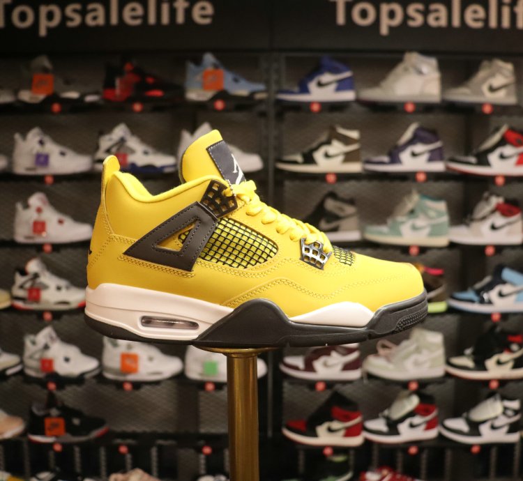 Jordan 4 Retro Lightning (2021) CT8527-700