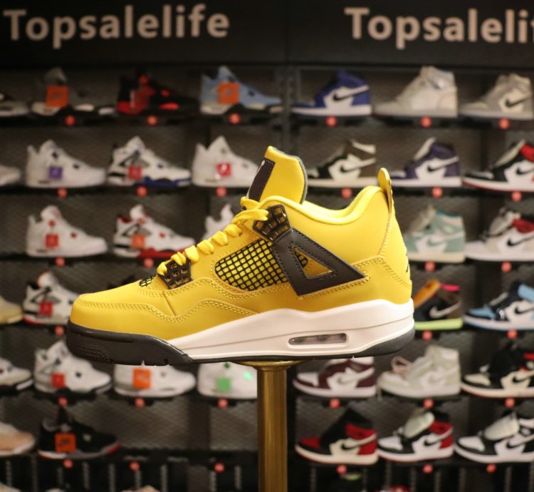 Jordan 4 Retro Lightning (2021) CT8527-700
