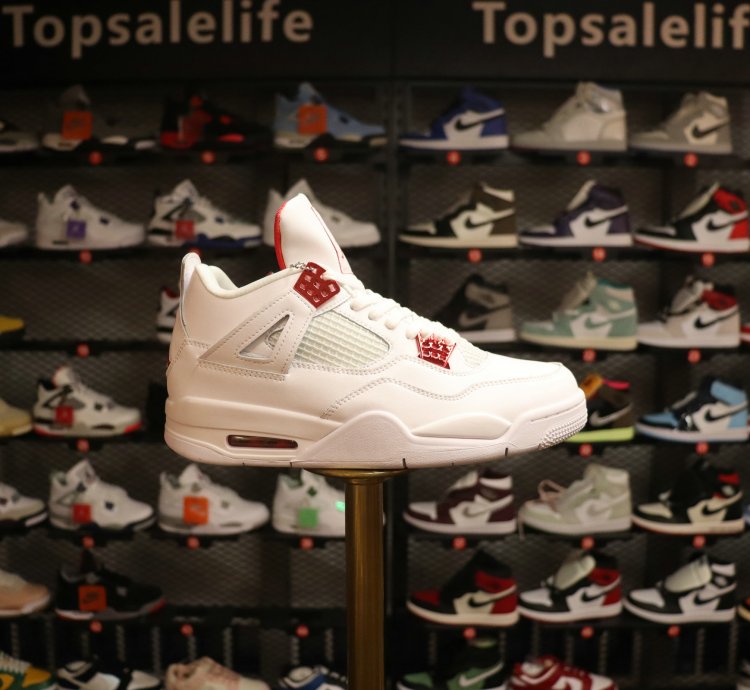 Jordan 4 Retro Metallic Red CT8527-112