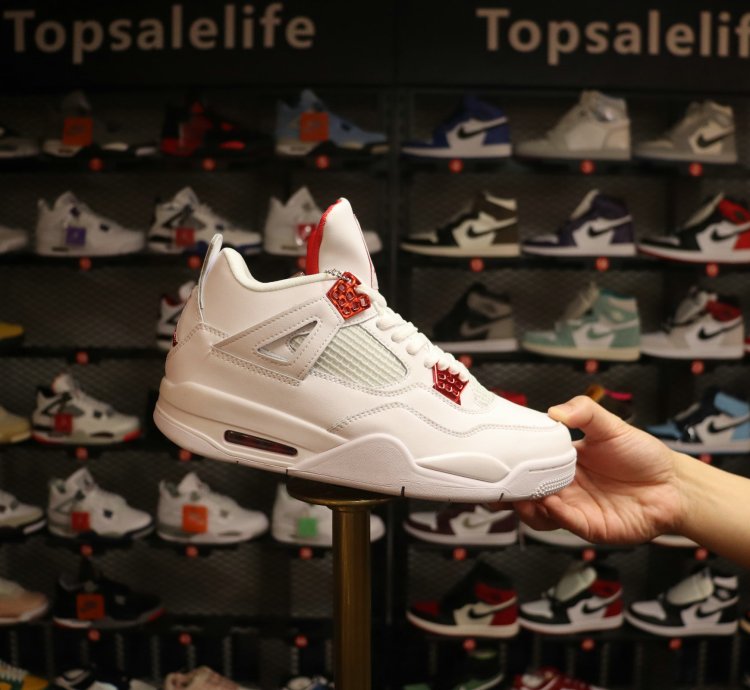 Jordan 4 Retro Metallic Red CT8527-112