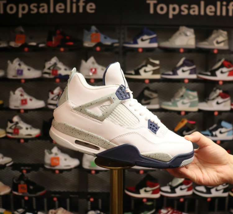 Jordan 4 Retro Midnight Navy DH6927-140