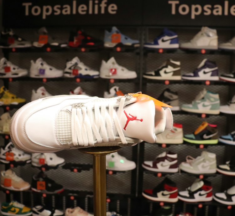 Jordan 4 Retro White Oreo (2021) CT8527-100
