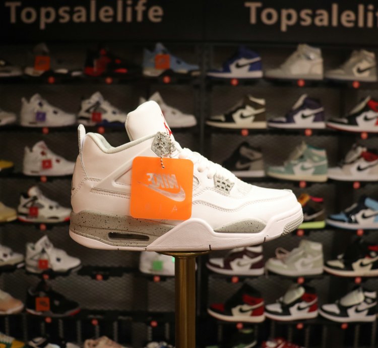 Jordan 4 Retro White Oreo (2021) CT8527-100