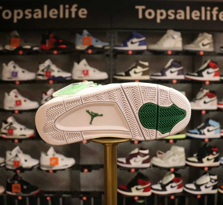 Jordan 4 Retro Metallic Green CT8527-113