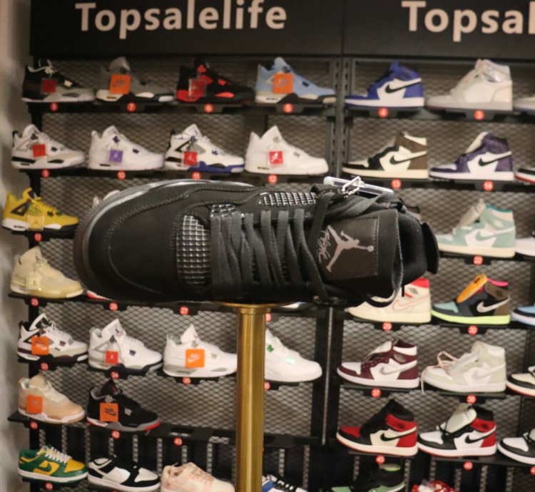 Jordan 4 Retro Black Cat (2020) CU1110-010