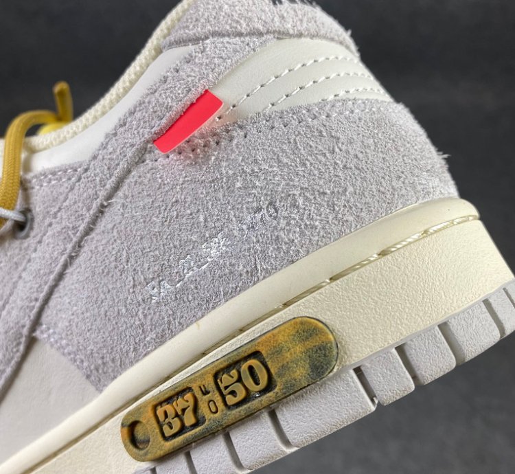 Nike Dunk Low Off-White Lot 37