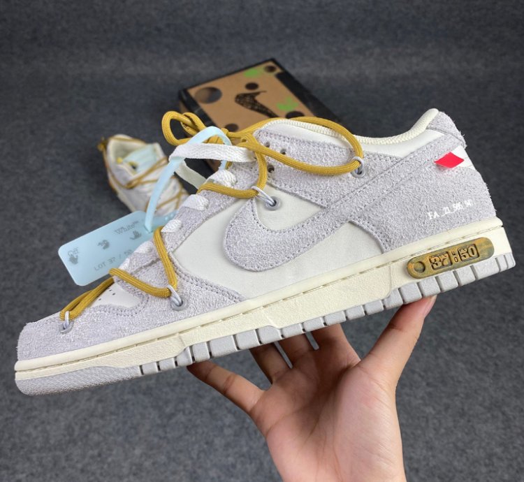 Nike Dunk Low Off-White Lot 37