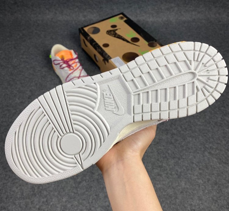 Nike Dunk Low Off-White Lot 35