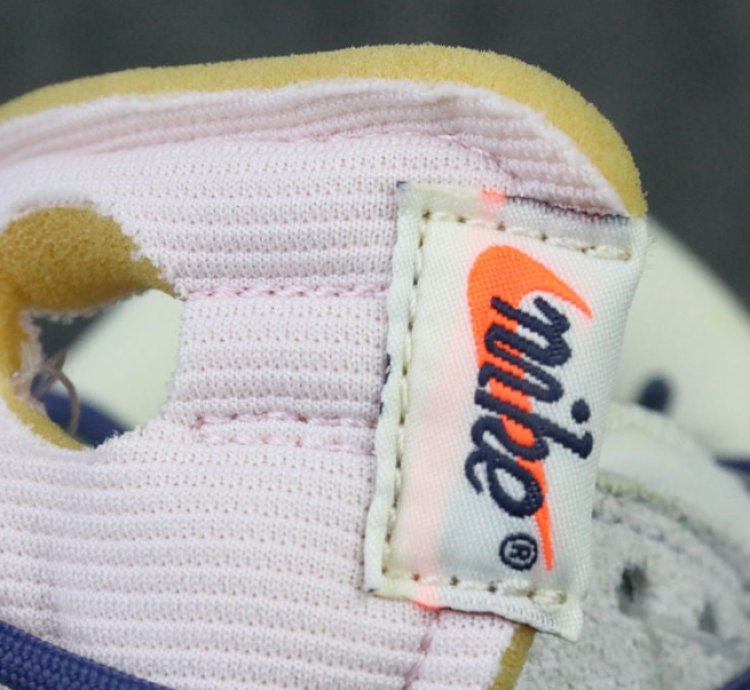 Nike Dunk Low Off-White Lot 18