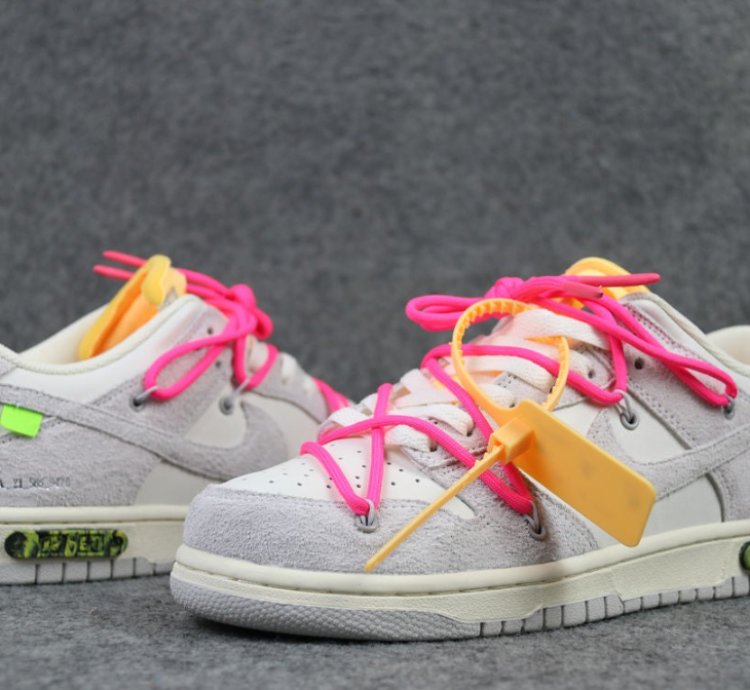 Nike Dunk Low Off-White Lot 17