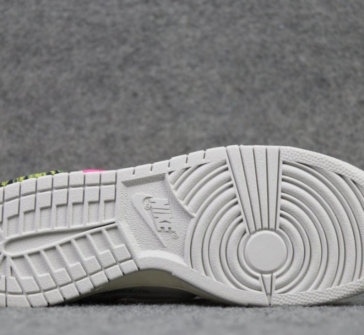 Nike Dunk Low Off-White Lot 17