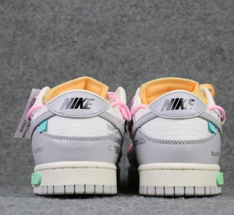 Nike Dunk Low Off-White Lot 9