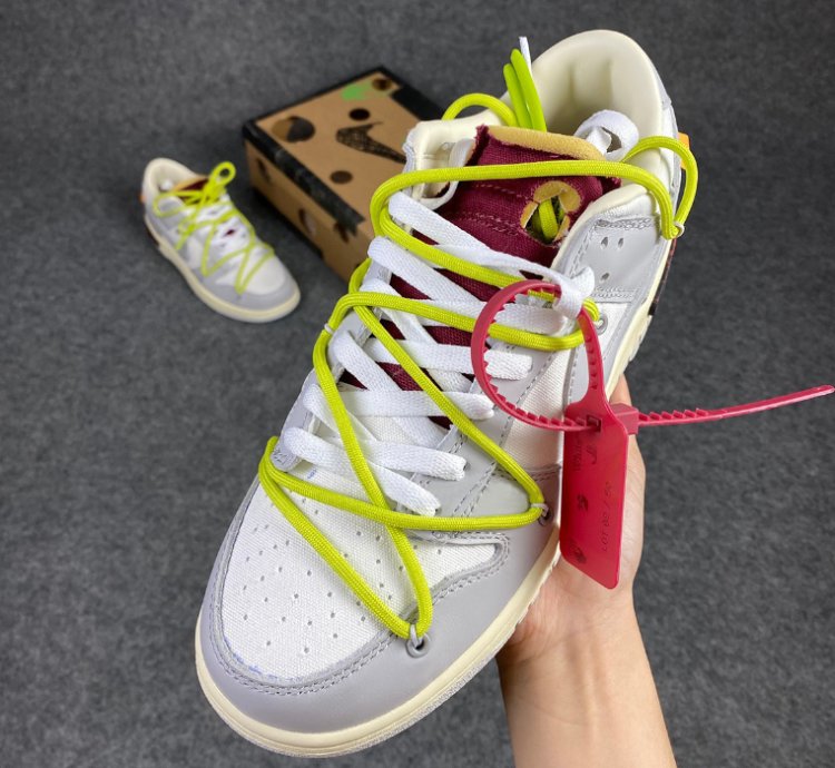 Nike Dunk Low Off-White Lot 8