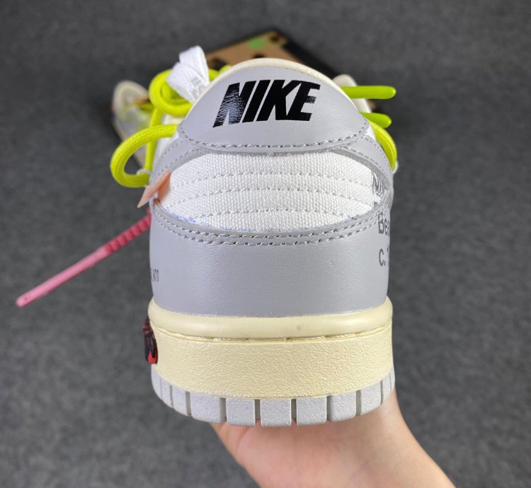 Nike Dunk Low Off-White Lot 8