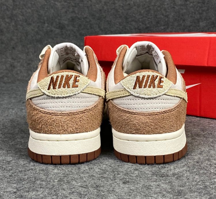 Nike Dunk Low Medium Curry