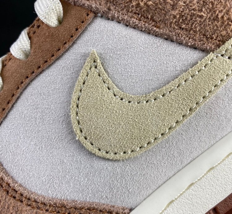 Nike Dunk Low Medium Curry