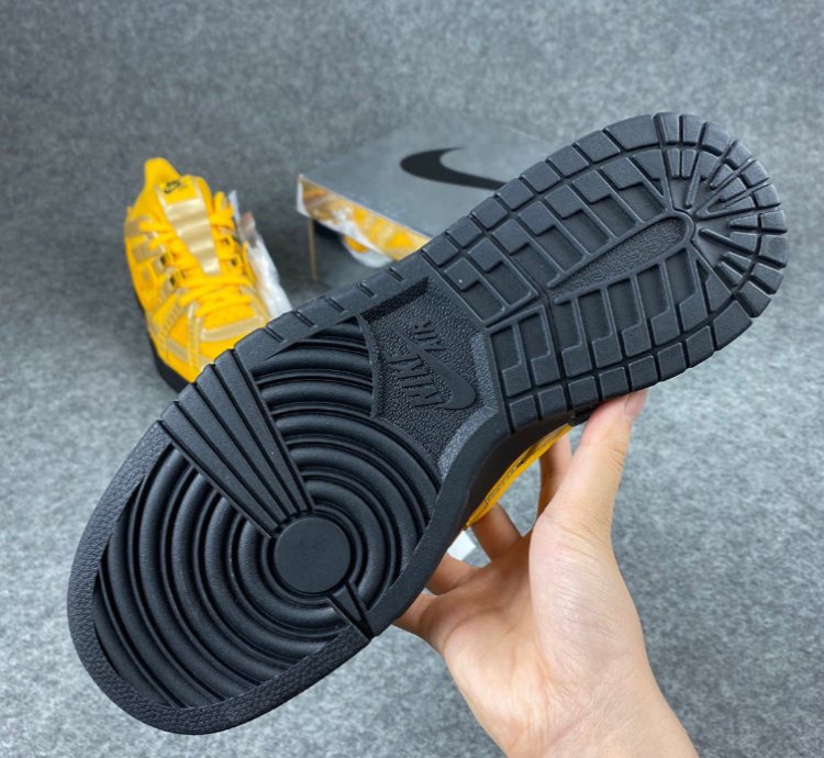 Nike Air Rubber Dunk Off-White University Gold