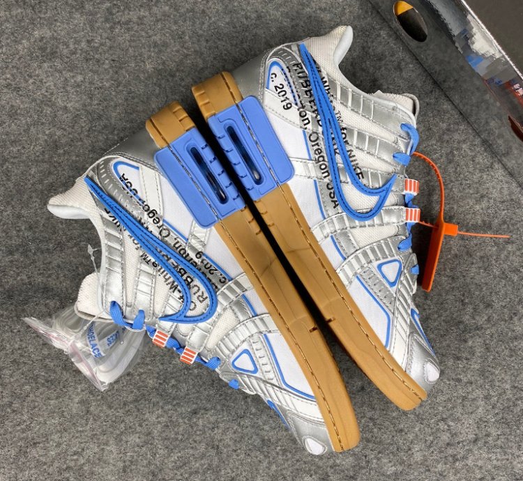 Nike Air Rubber Dunk Off-White UNC