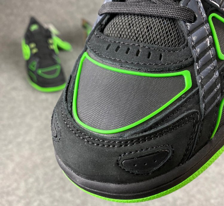 Nike Air Rubber Dunk Off-White Green Strike