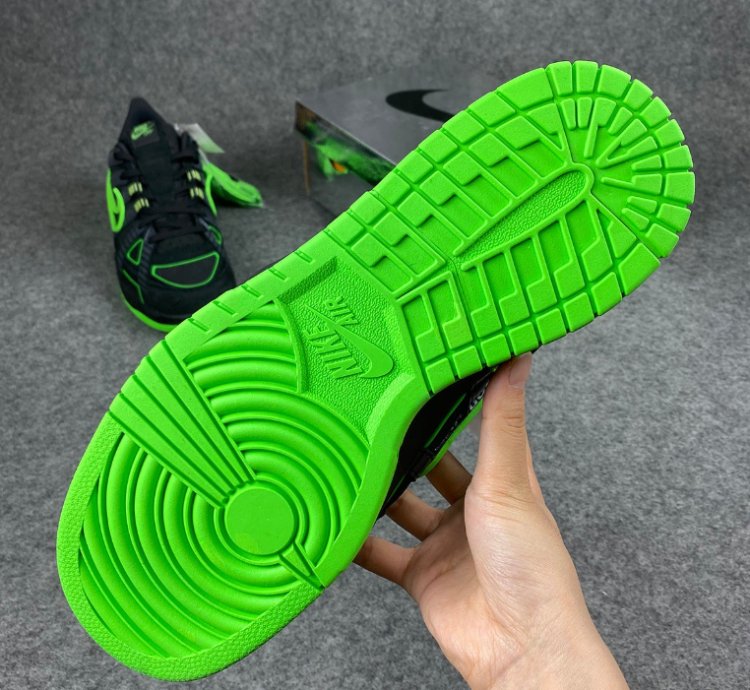 Nike Air Rubber Dunk Off-White Green Strike