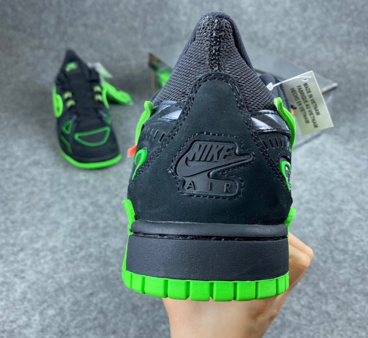 Nike Air Rubber Dunk Off-White Green Strike