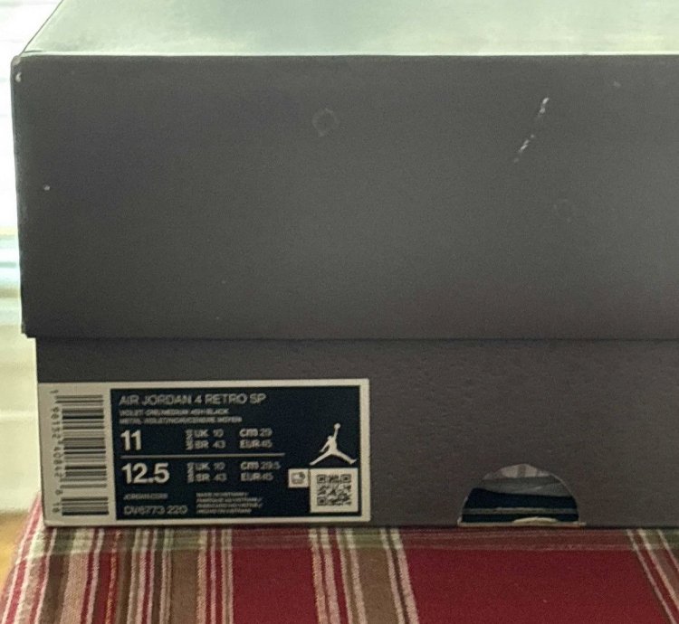 Air Jordan 4 Ma Maniere