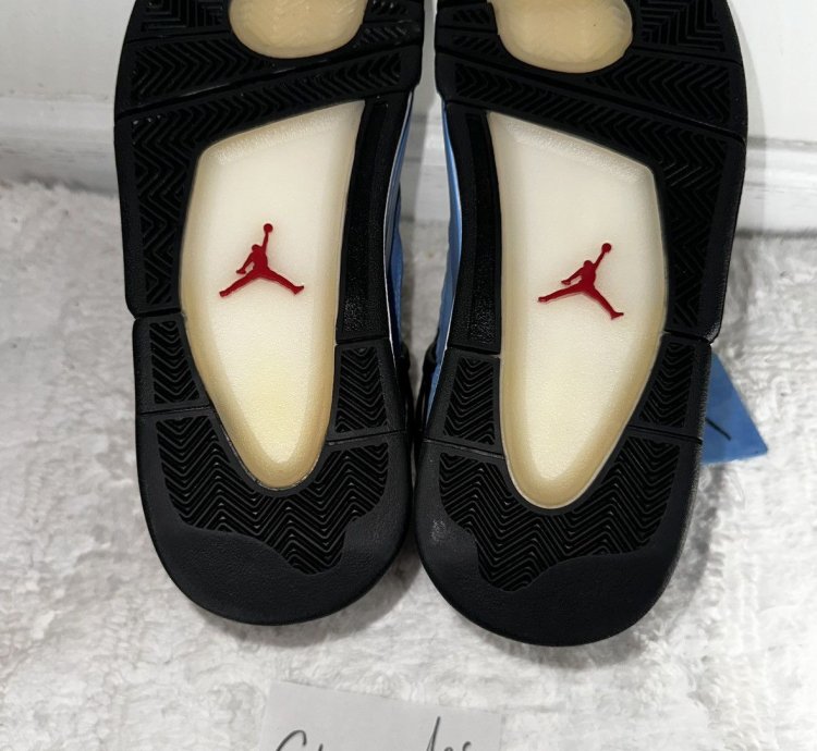 Jordan 4 Retro Travis Scott Cactus Jack