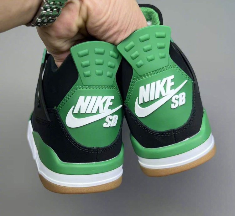 Nike Air Jordan 4 SB ' Black Green '