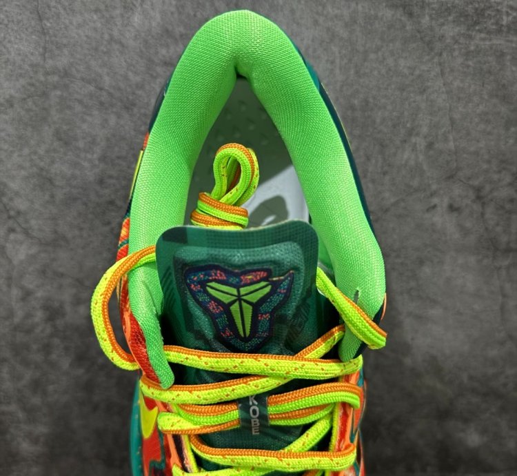NK Kobe 8 What The Kobe HM9621-900