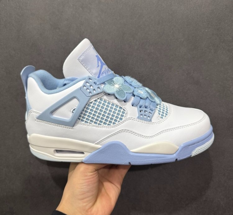 Air Jordan 4 Retro ”Aluminum” HV0823-100