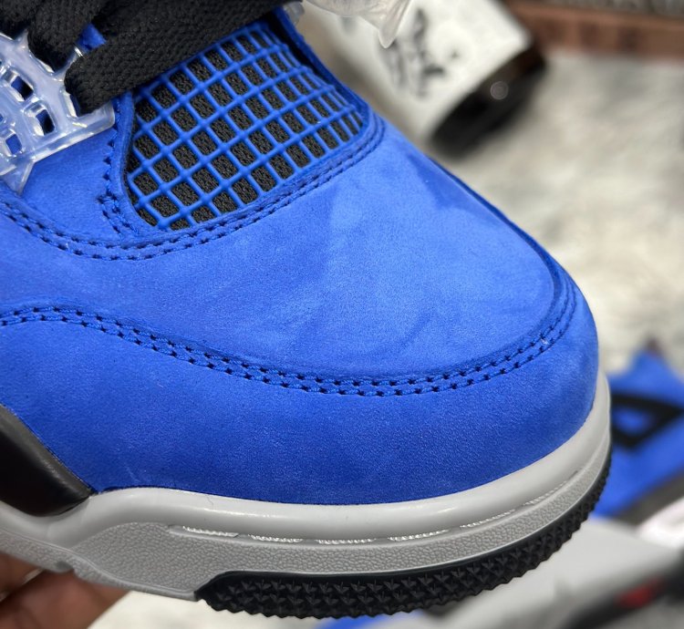 Eminem x Jordan Air Jordan 4 ”Encore”