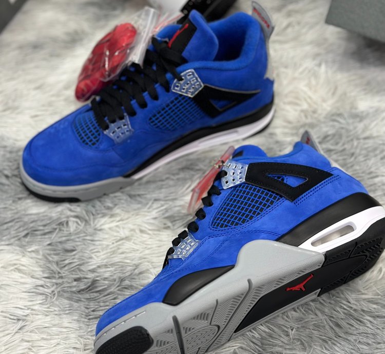 Eminem x Jordan Air Jordan 4 ”Encore”