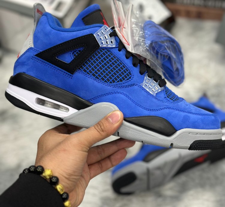 Eminem x Jordan Air Jordan 4 ”Encore”
