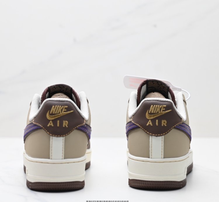 NIKE AIR FORCE 1‘07 LJ8822-111