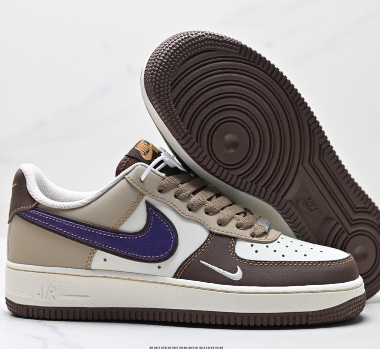 NIKE AIR FORCE 1‘07 LJ8822-111